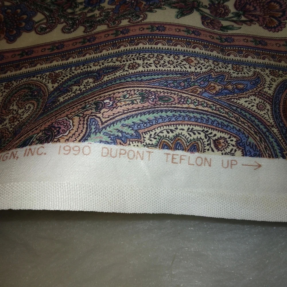 FABRIC Home Decor Fabric 1 yard by 54 inches, stripes of paisley in mauv…